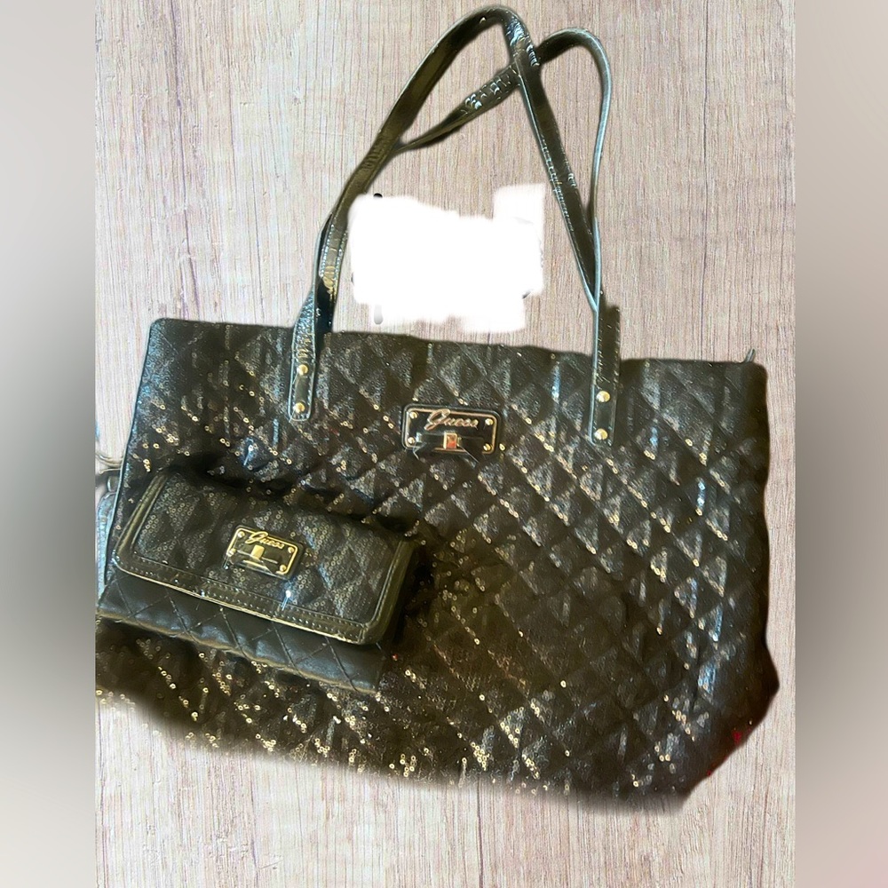 Guess purse & wallet